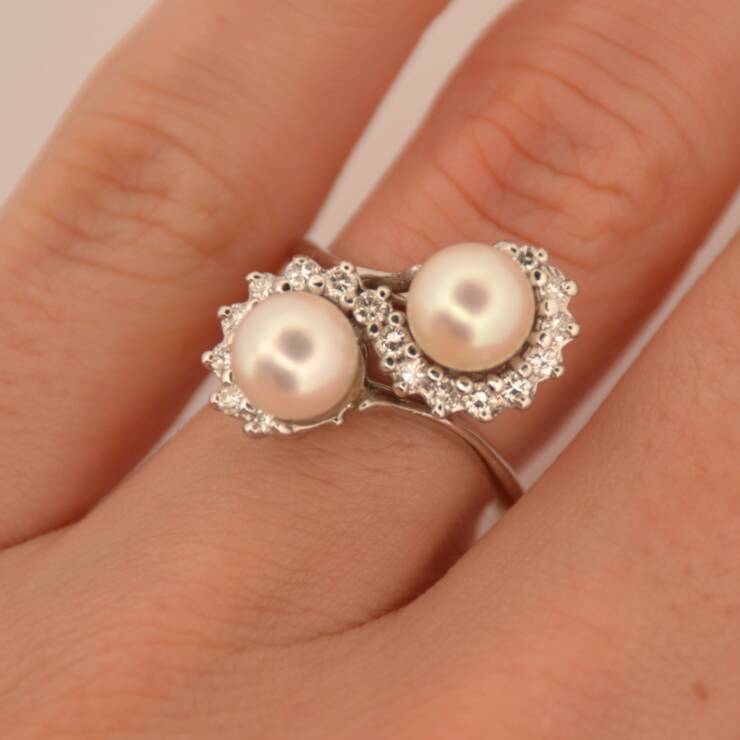 Bague toi et moi perles blanches et diamants