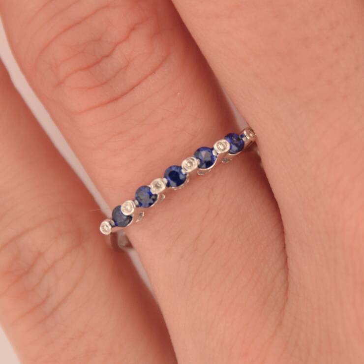 Bague saphirs et diamants